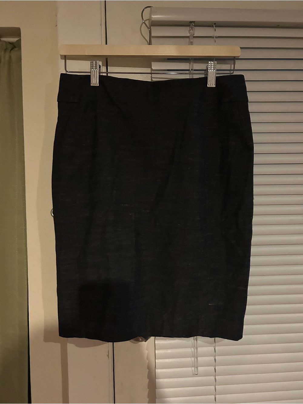 LOFT Grey Pencil Skirt - Sleek Workwear